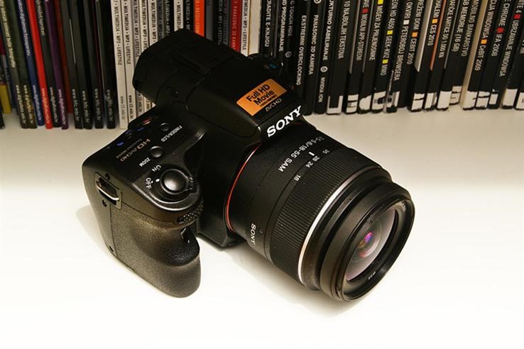 Sony SLT-A37 (3).jpg